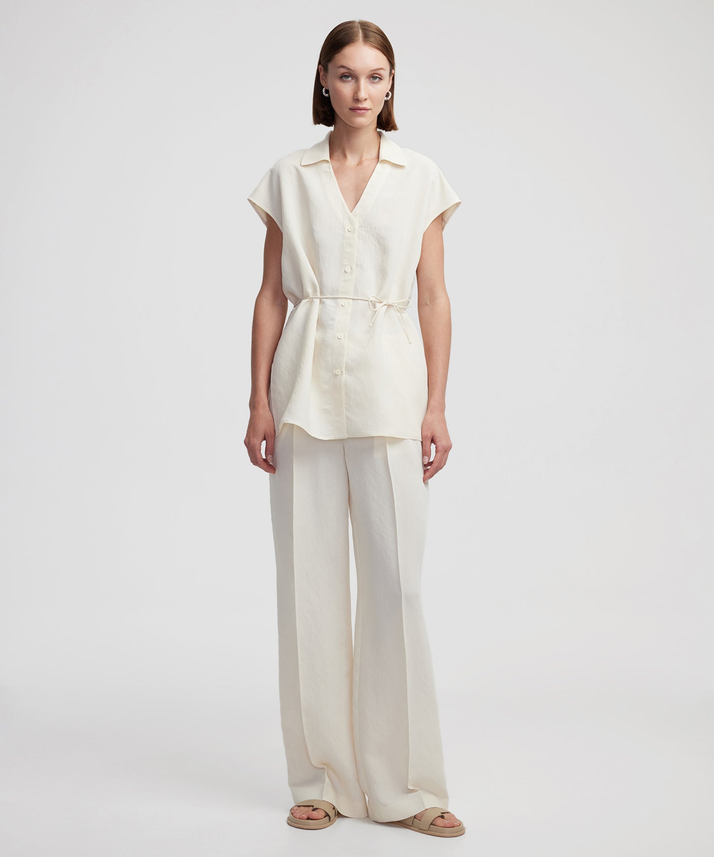 Ince Kuşaklı Gömlek