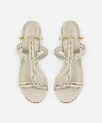 Metal Zincir Aksesuarlı Topuklu Ayakkabı