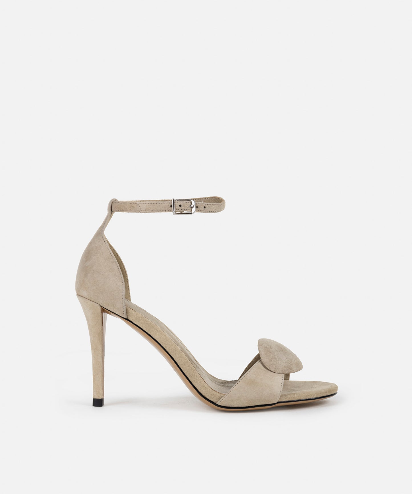 Oval Tokalı Topuklu Ayakkabı