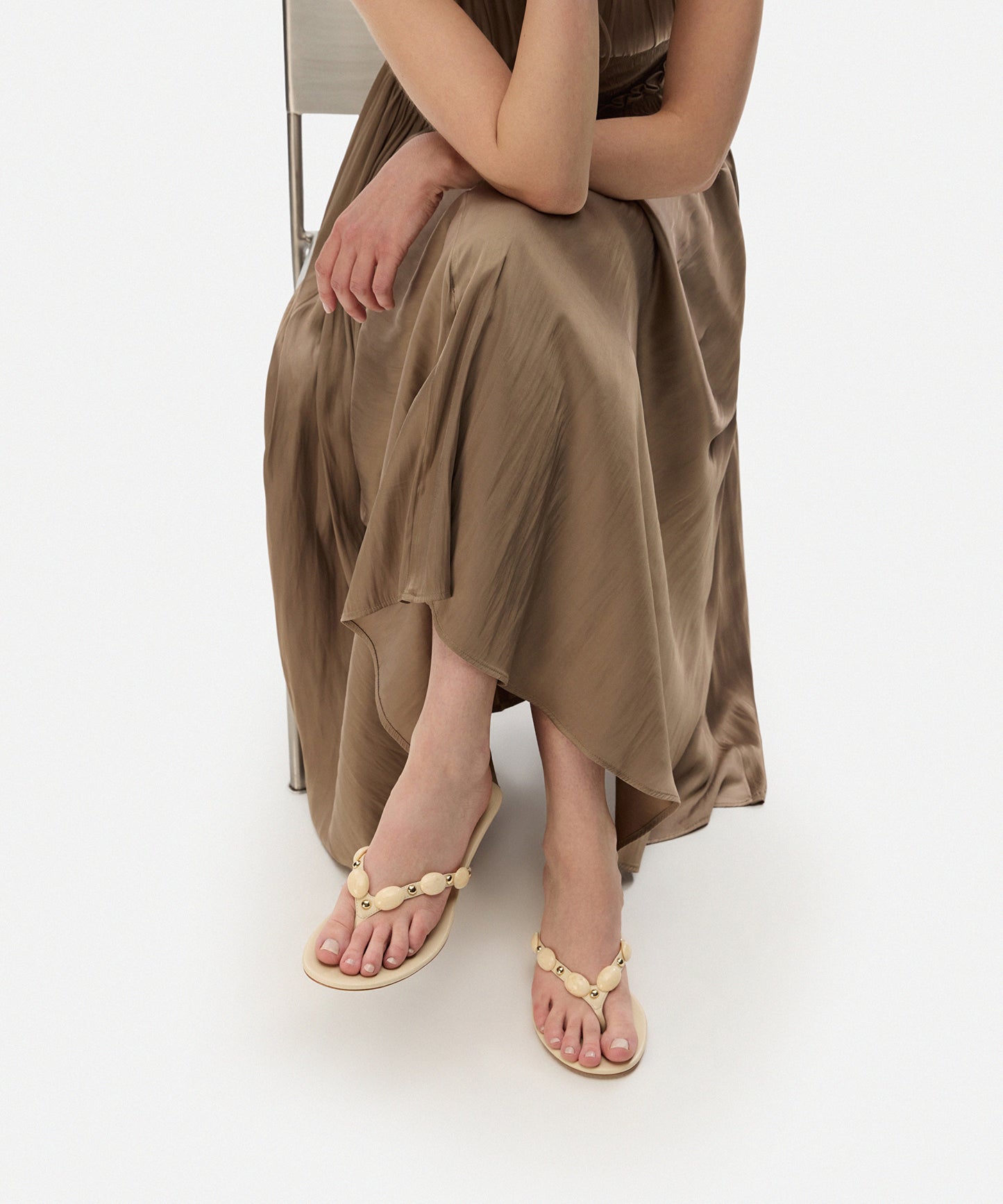 Kontrast Aksesuarlı Topuklu Terlik