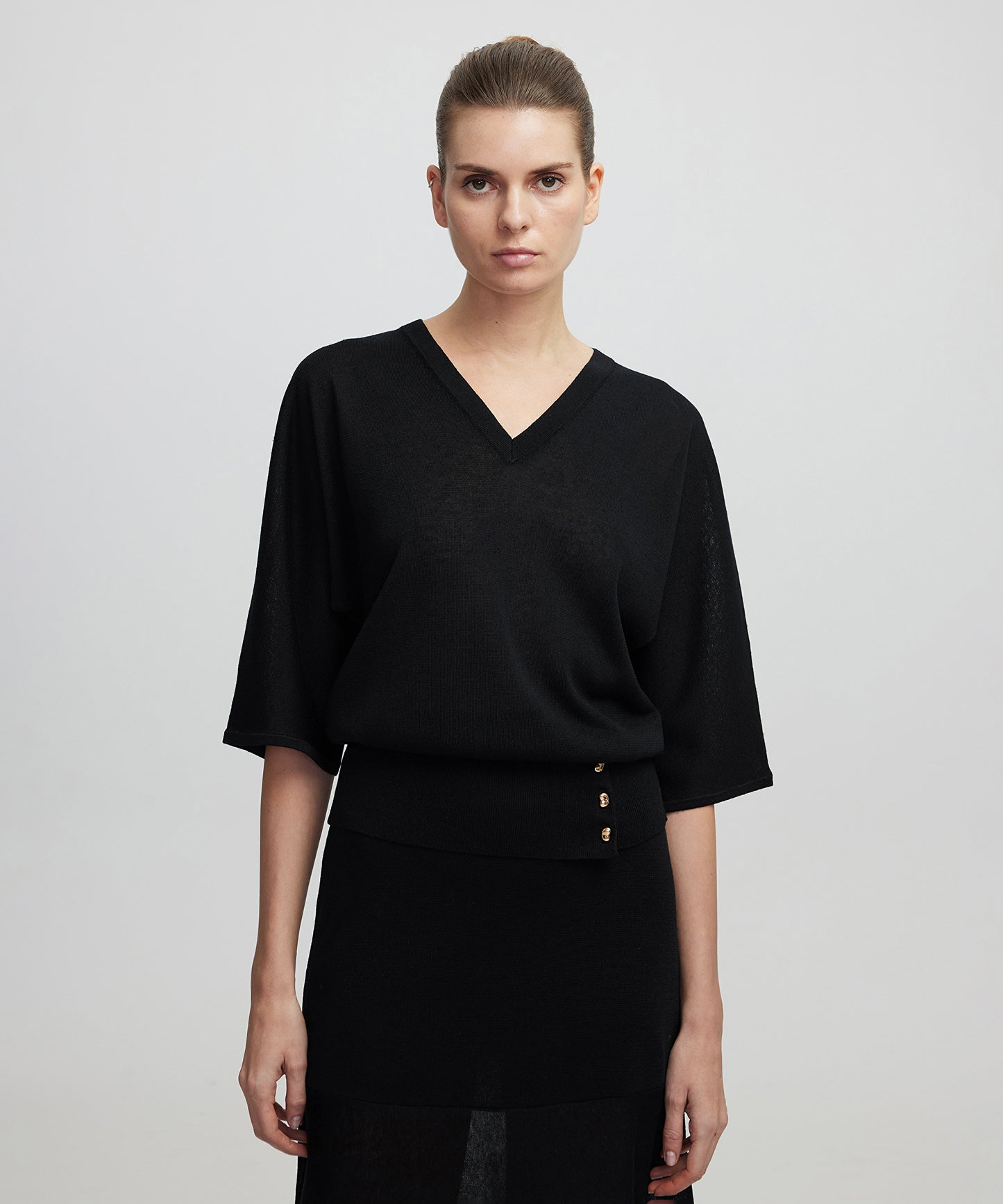 Düğme Aksesuarlı Triko