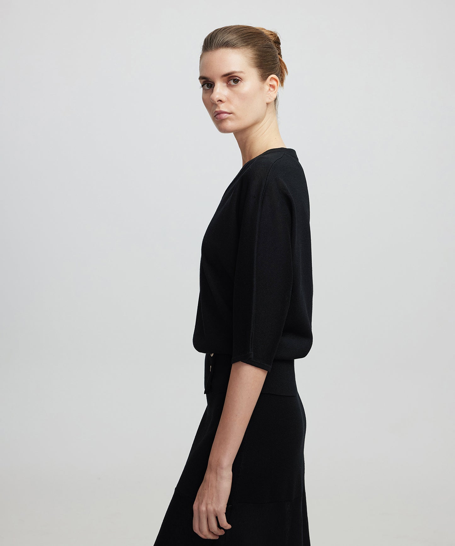 Düğme Aksesuarlı Triko