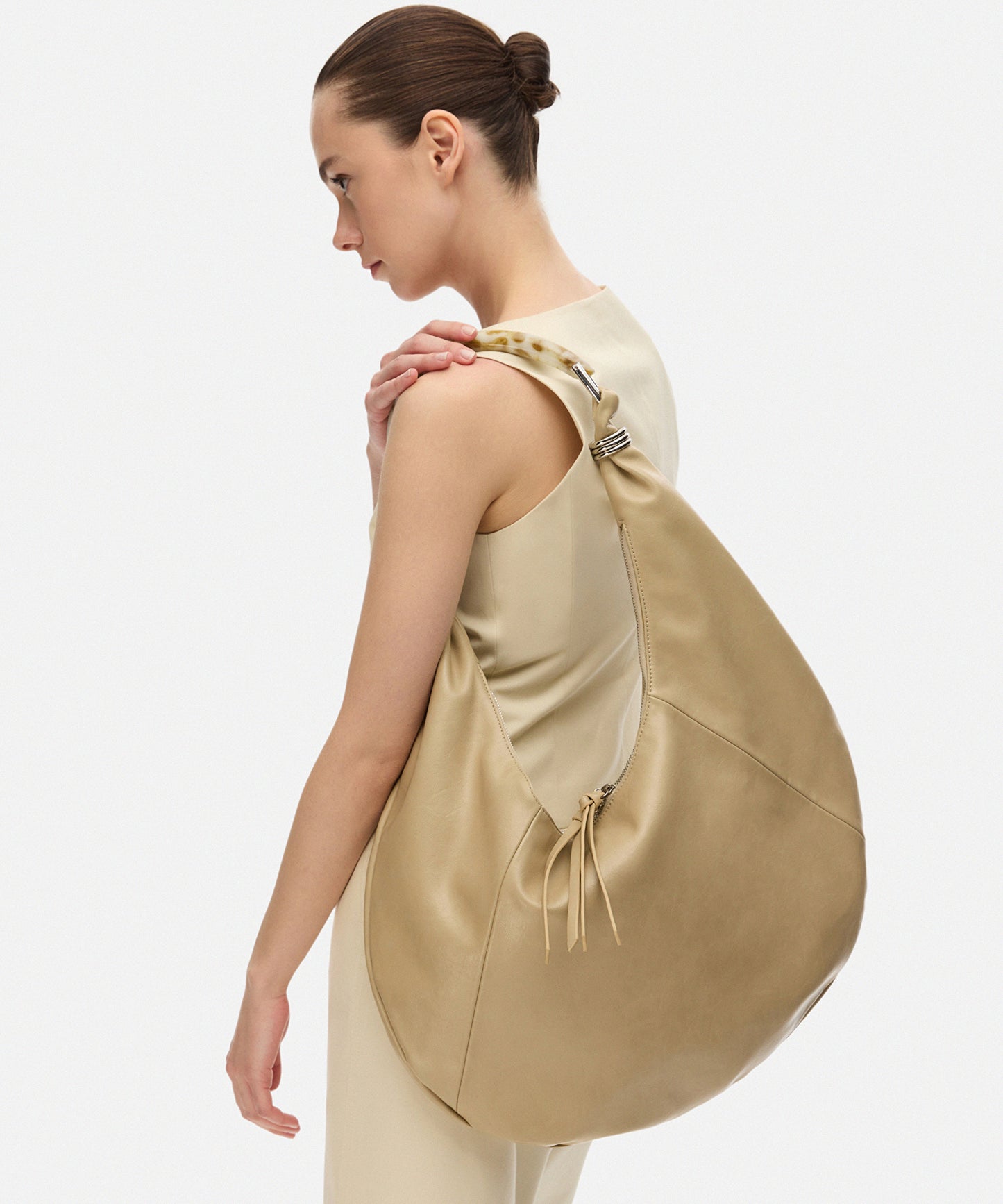 Kontrast Askılı Maksi Çanta