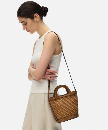 Örgü Dokulu Bucket Çanta