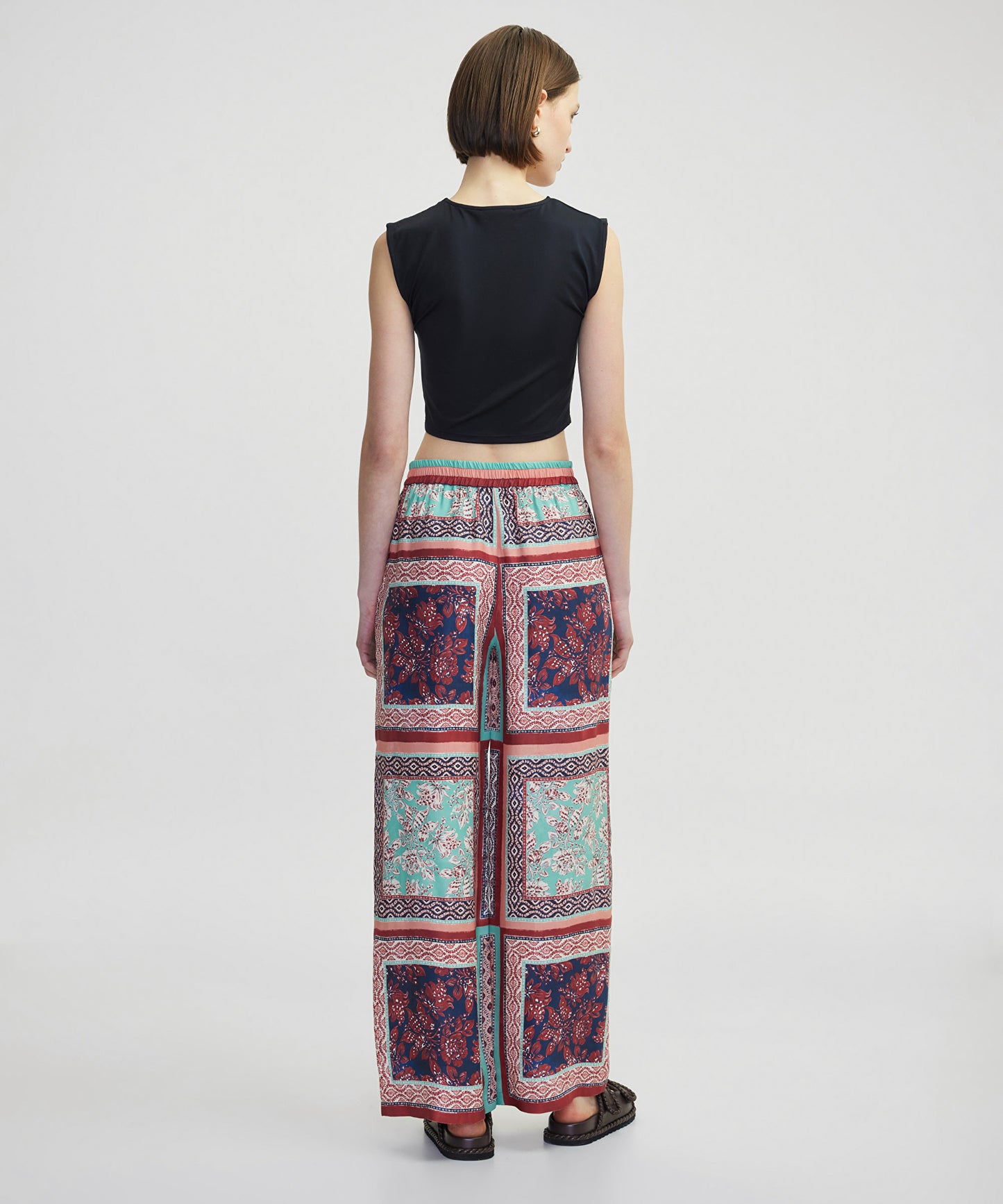 Dar Kesim Basic Tişört