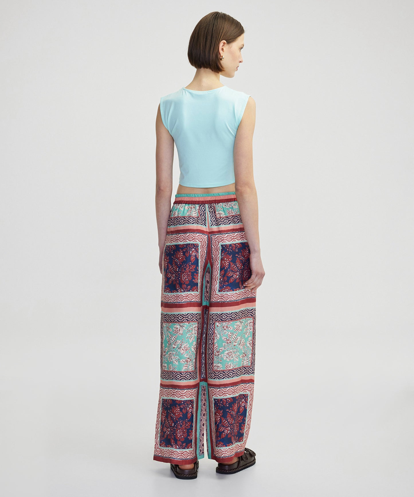 Dar Kesim Basic Tişört