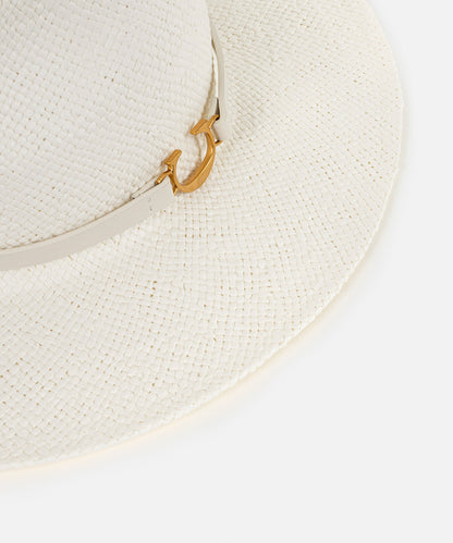 Metal Tokalı Şapka