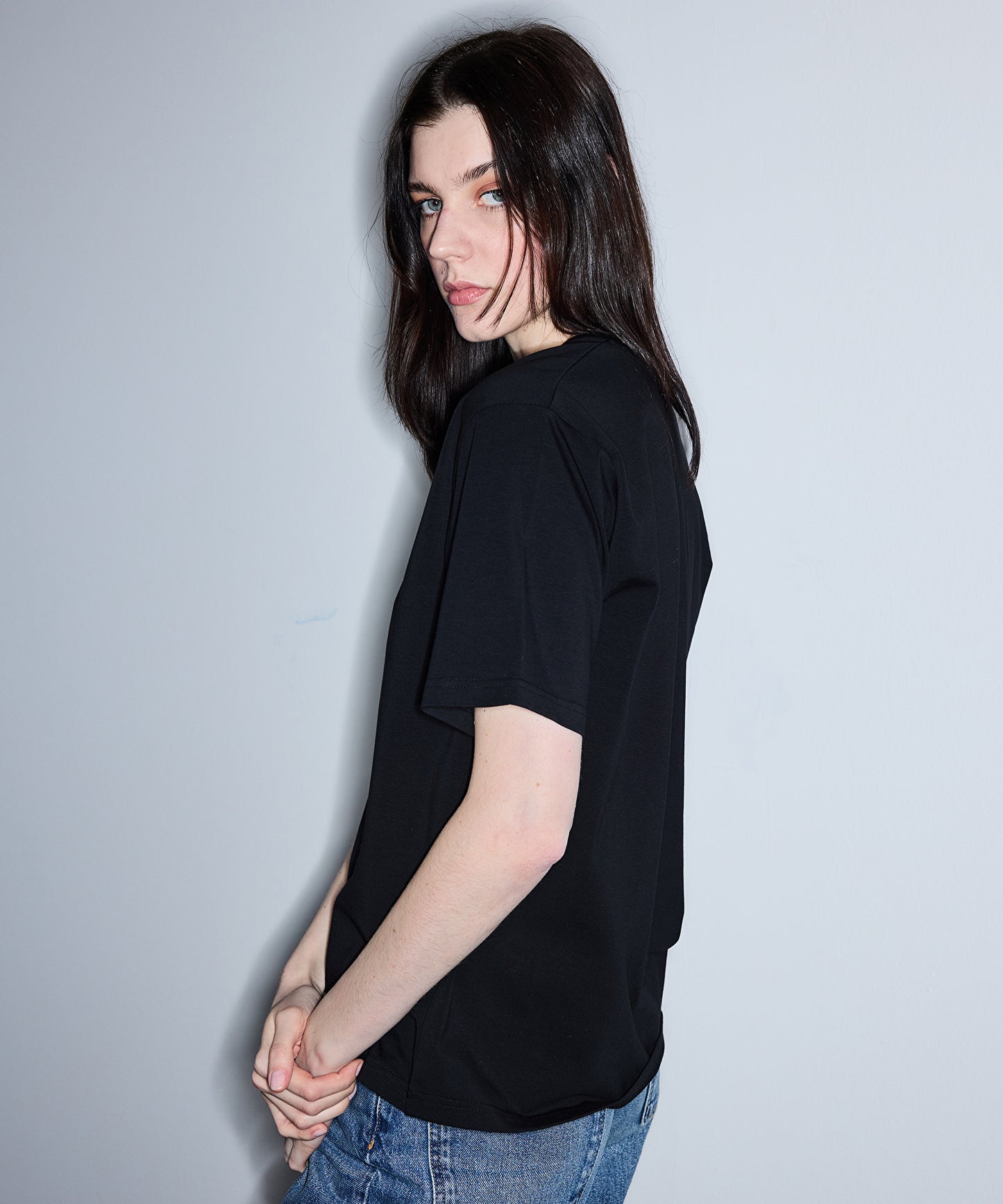 Basic V Yaka Tişört