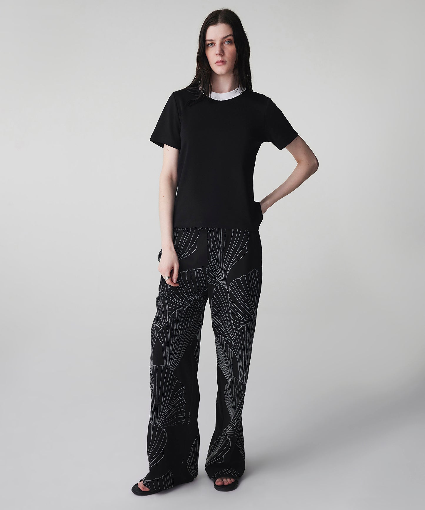 Kontrast Yaka Colorblock Tişört