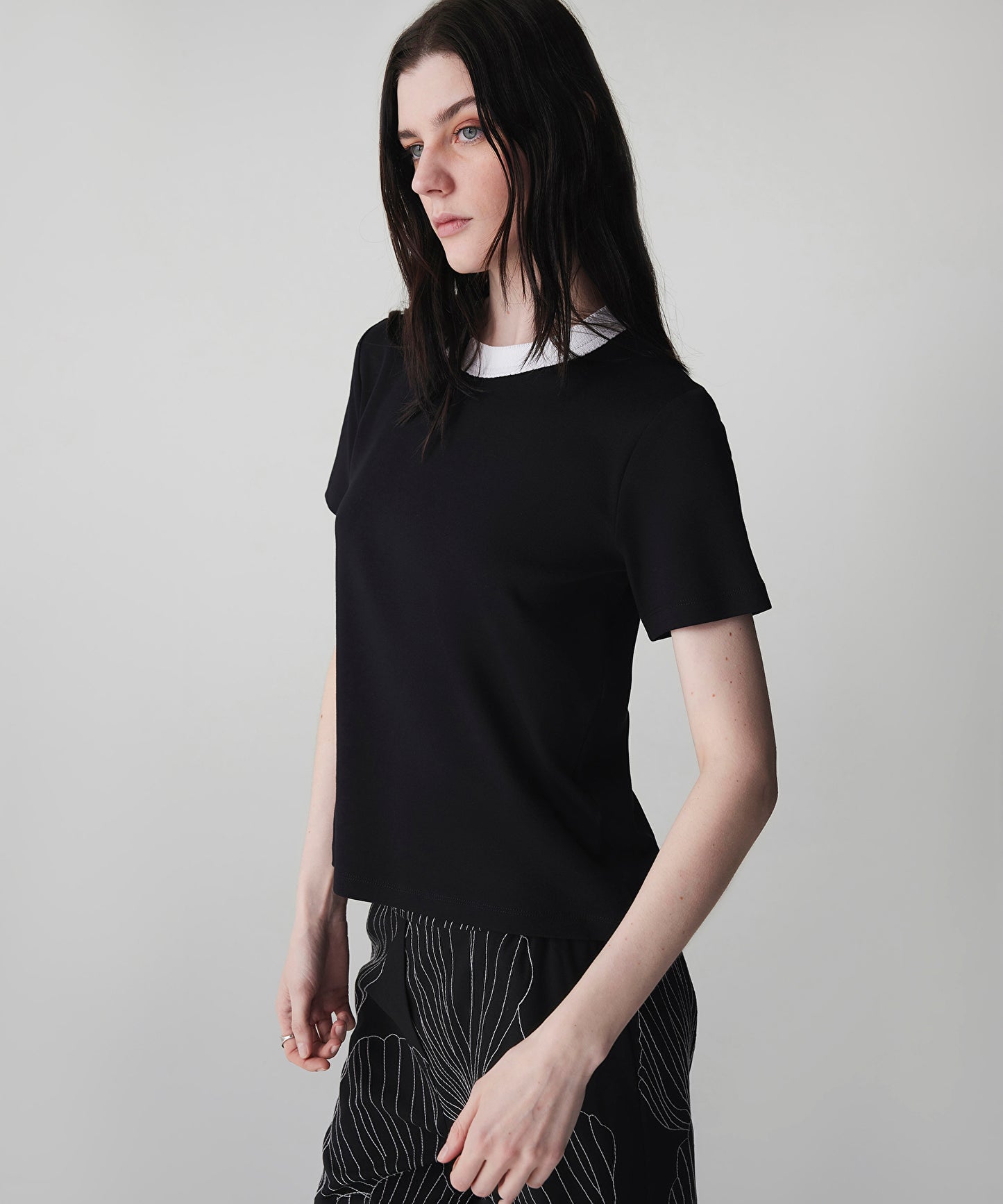 Kontrast Yaka Colorblock Tişört