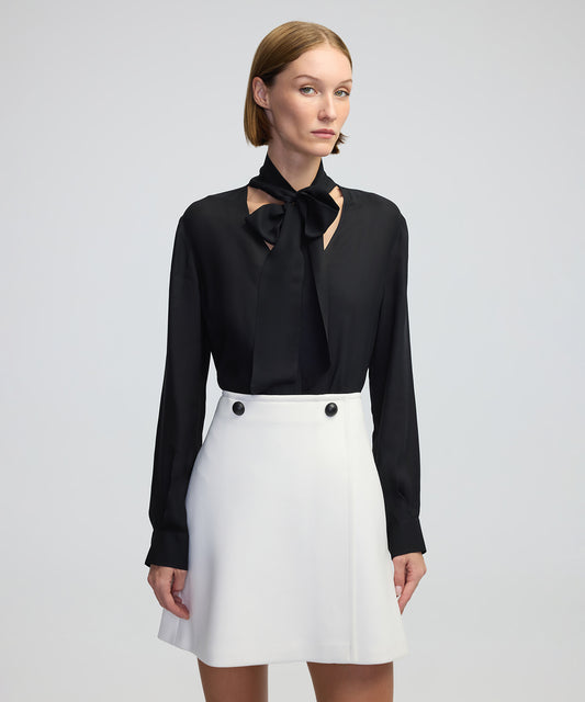 Boyundan Bağlamalı Ipek Bluz