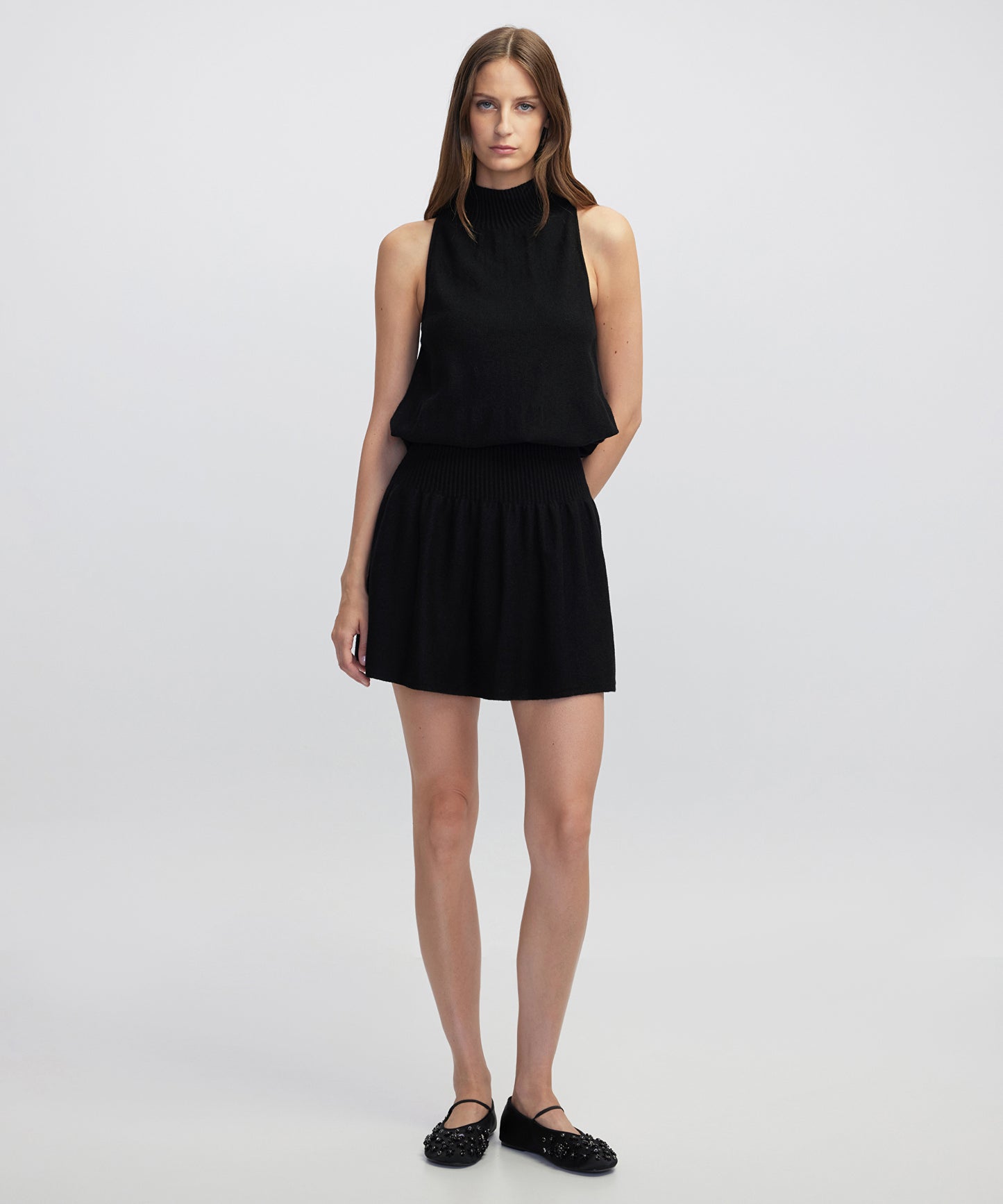 Dik Yaka Triko Elbise