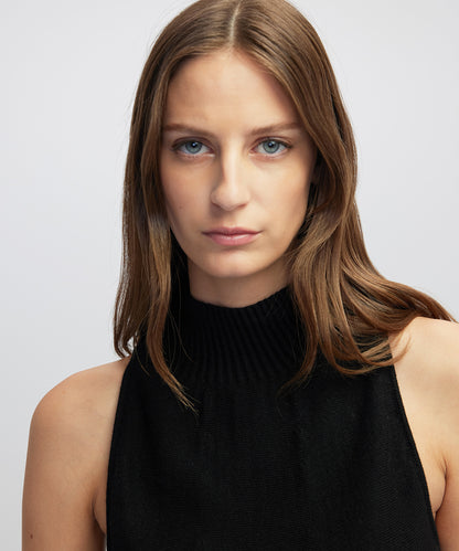 Dik Yaka Triko Elbise