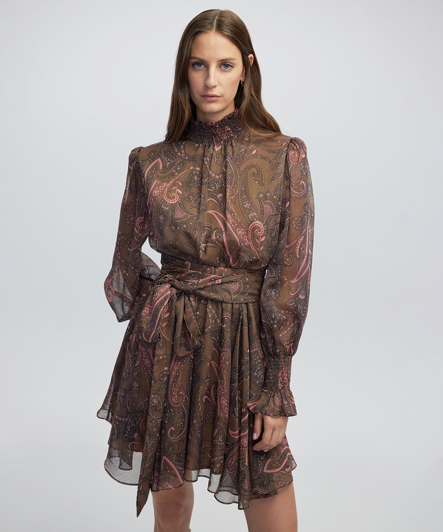 Desenli Yüksek Yaka Elbise