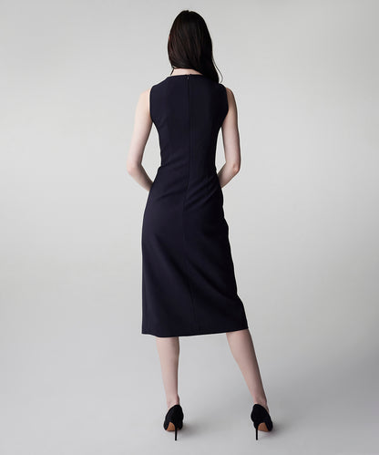 Metal Düğme Aksesuarlı Elbise