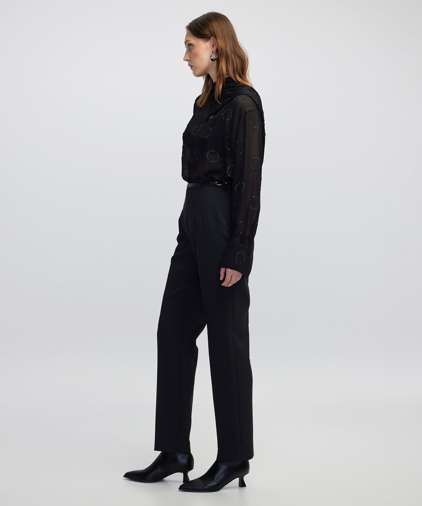 Metal Tokalı Carrot Fit Pantolon