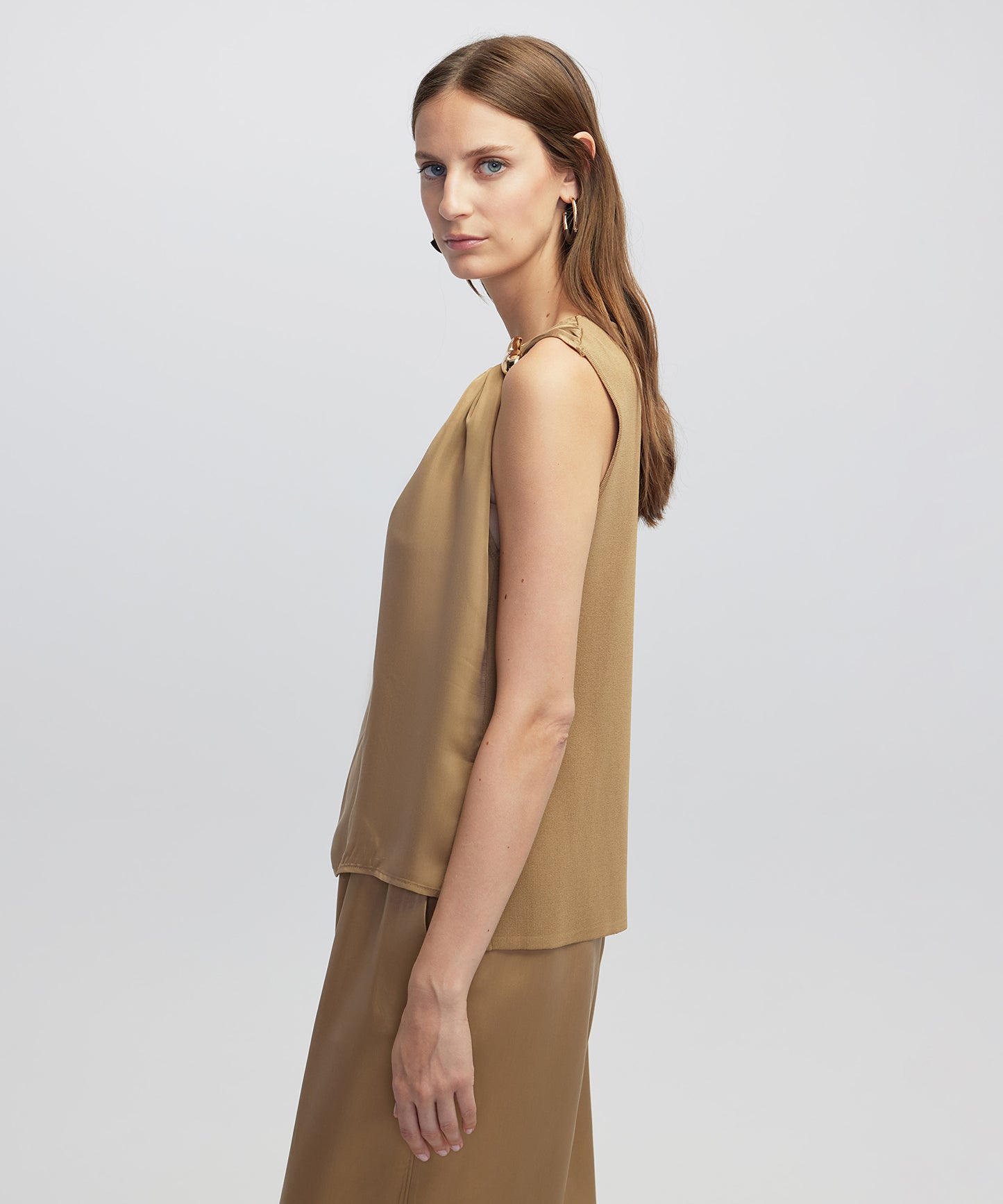 Kumaş Mix Aksesuarlı Bluz