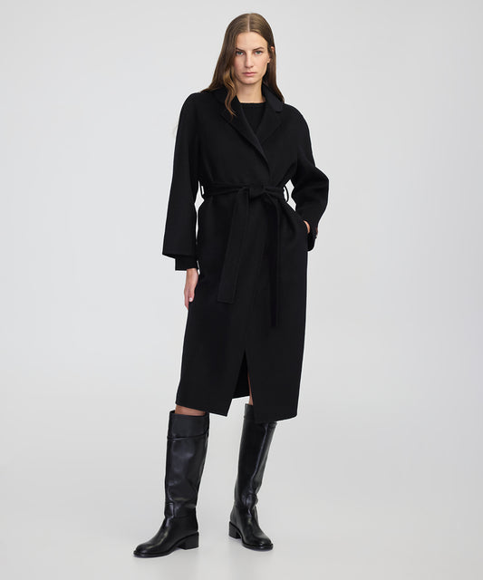 Yün Içerikli Kuşaklı Kaban