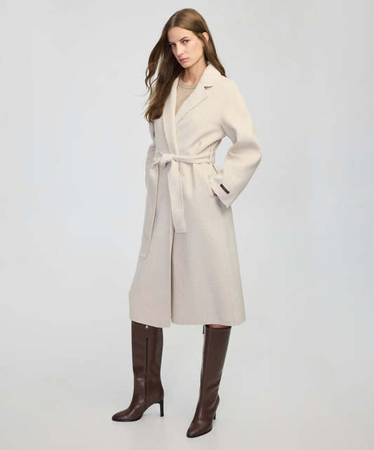 Yün Içerikli Kuşaklı Kaban