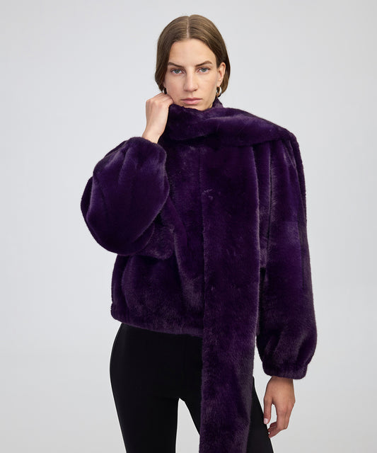 Atkılı Ve Cep Kapaklı Suni Kürk