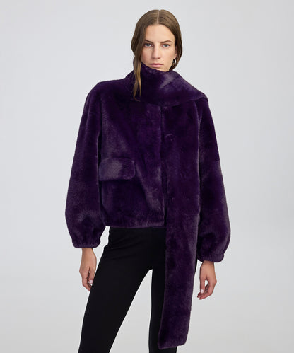 Atkılı Ve Cep Kapaklı Suni Kürk