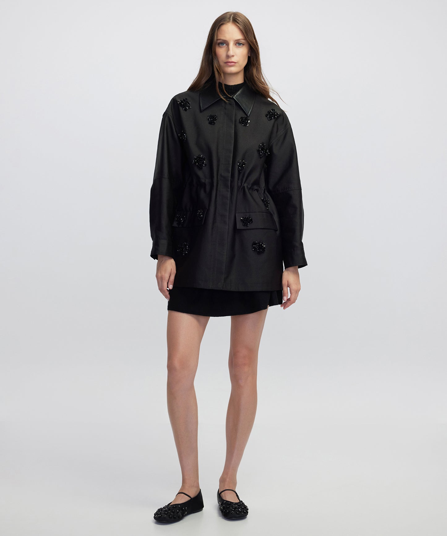 Çiçek Modül Işlemeli Mont