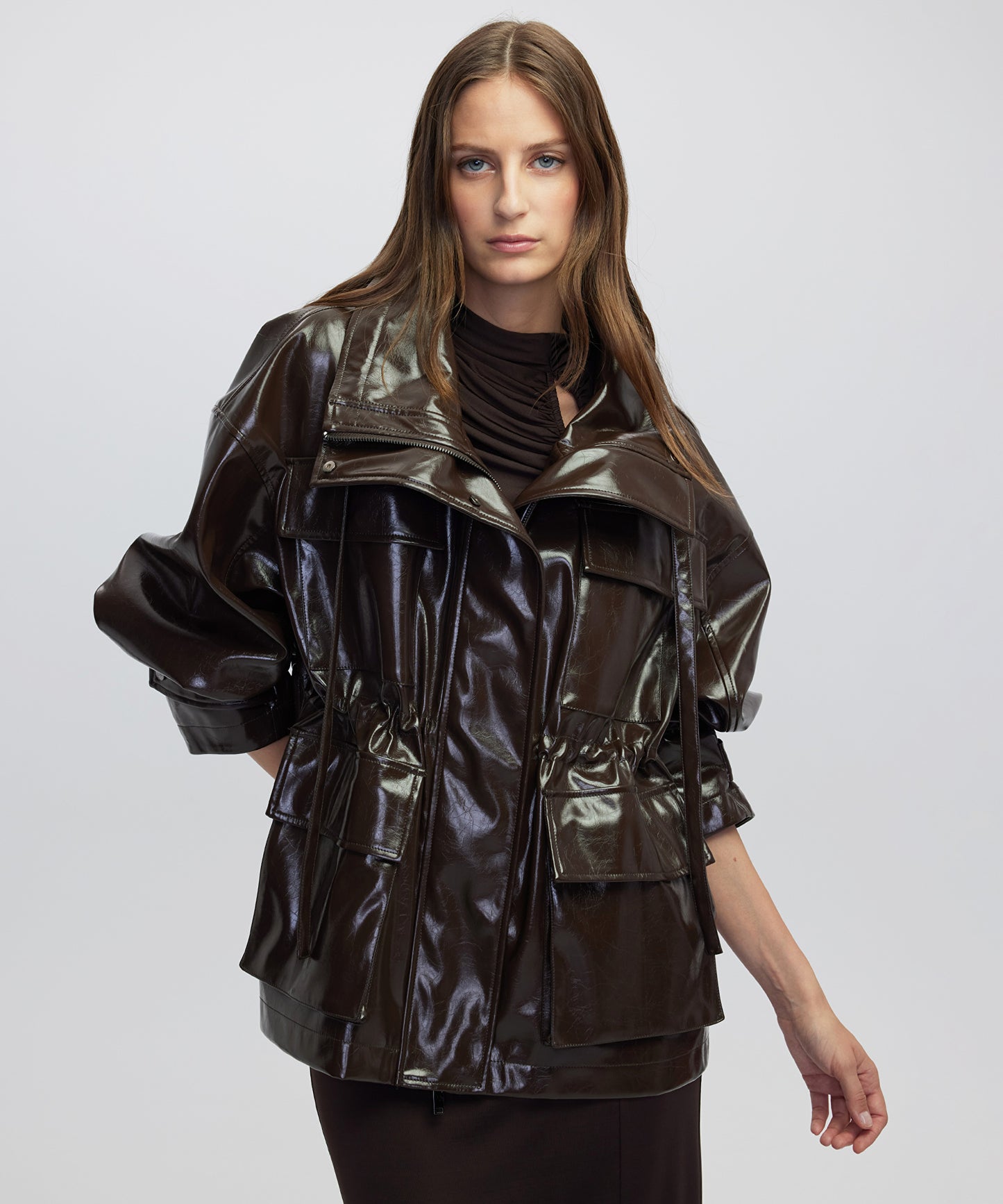 Rugan Görünümlü Yüksek Yaka Mont