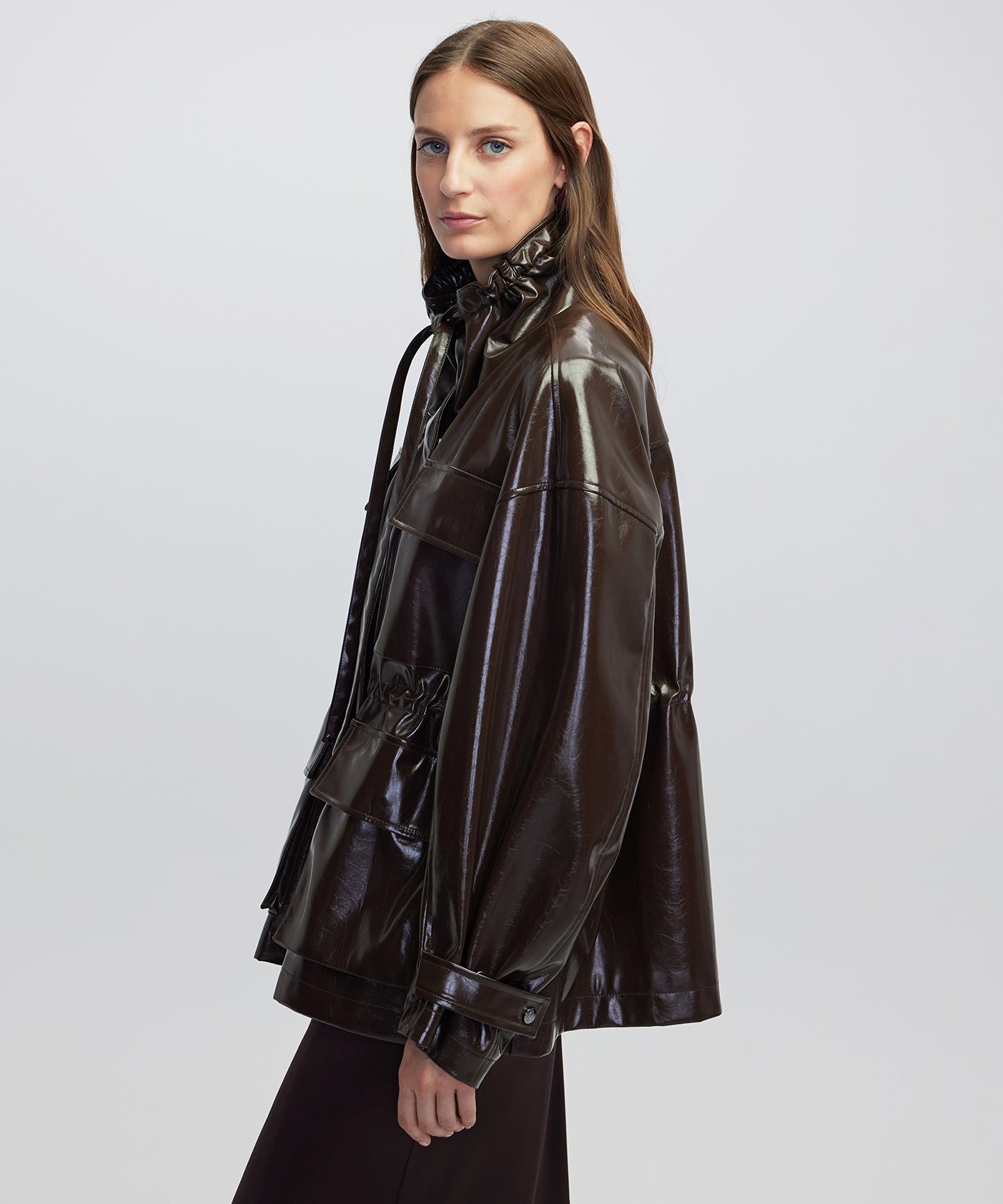 Rugan Görünümlü Yüksek Yaka Mont