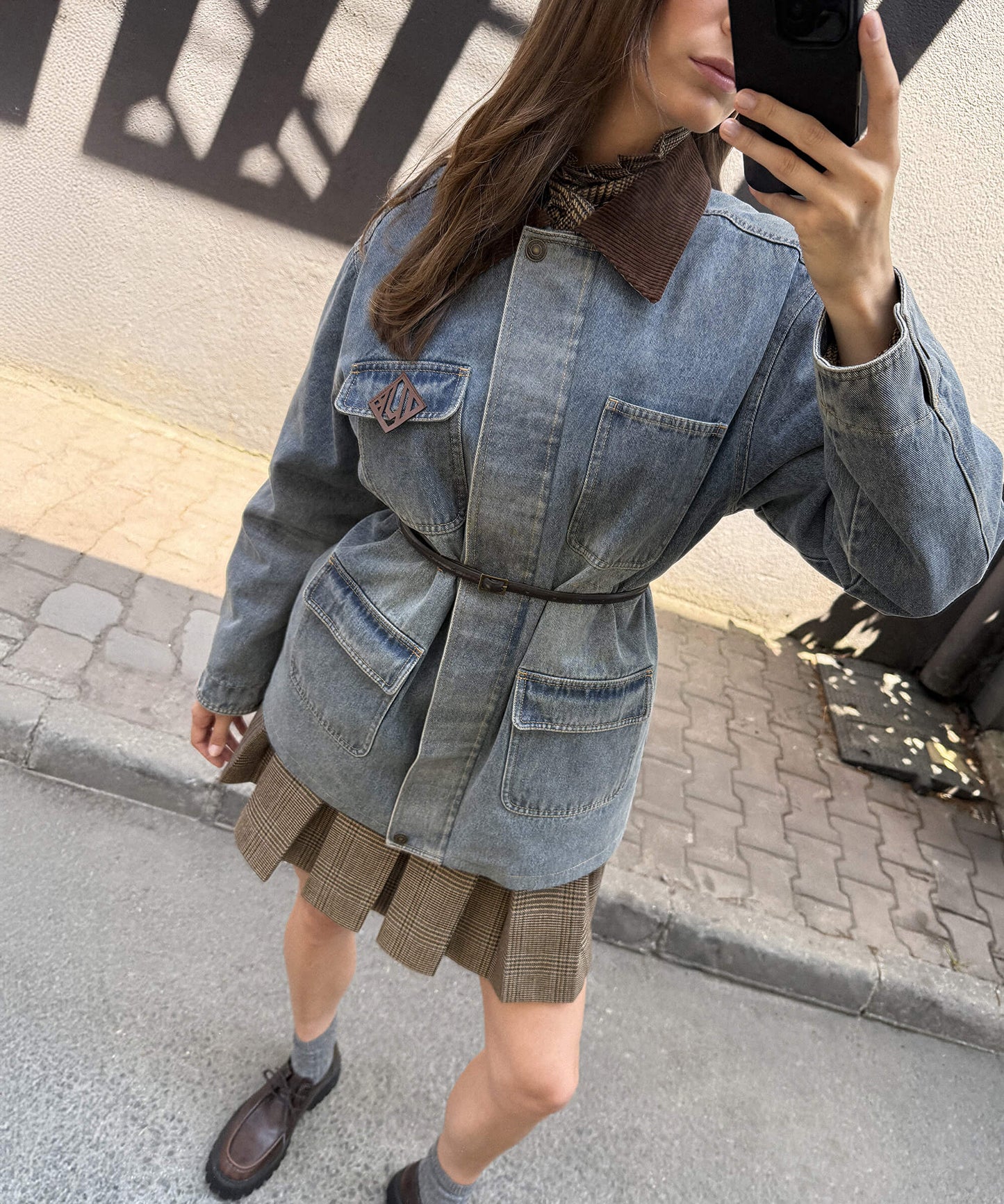 Patch Li Kontrast Yaka Mont