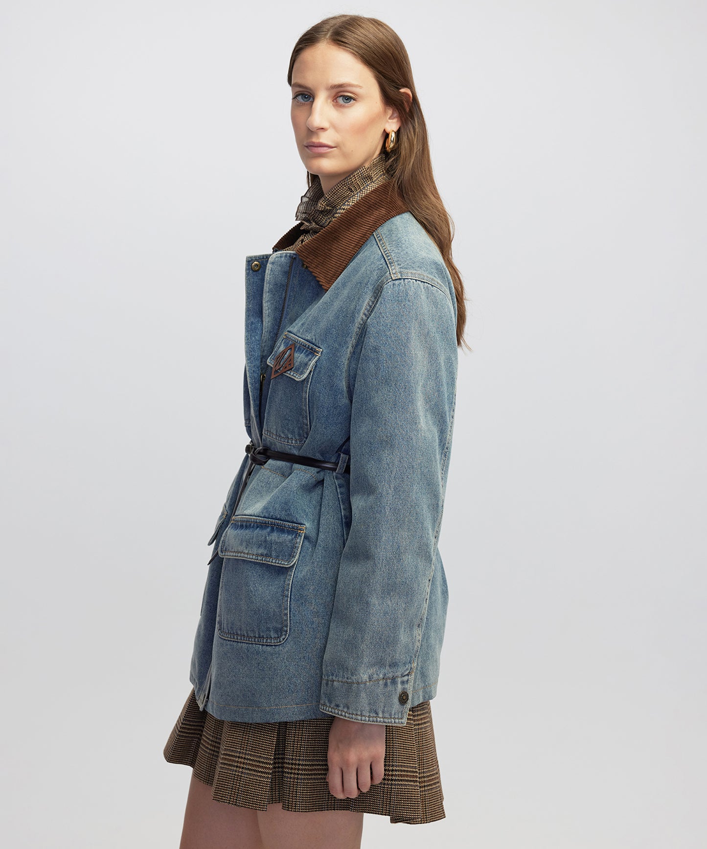 Patch Li Kontrast Yaka Mont