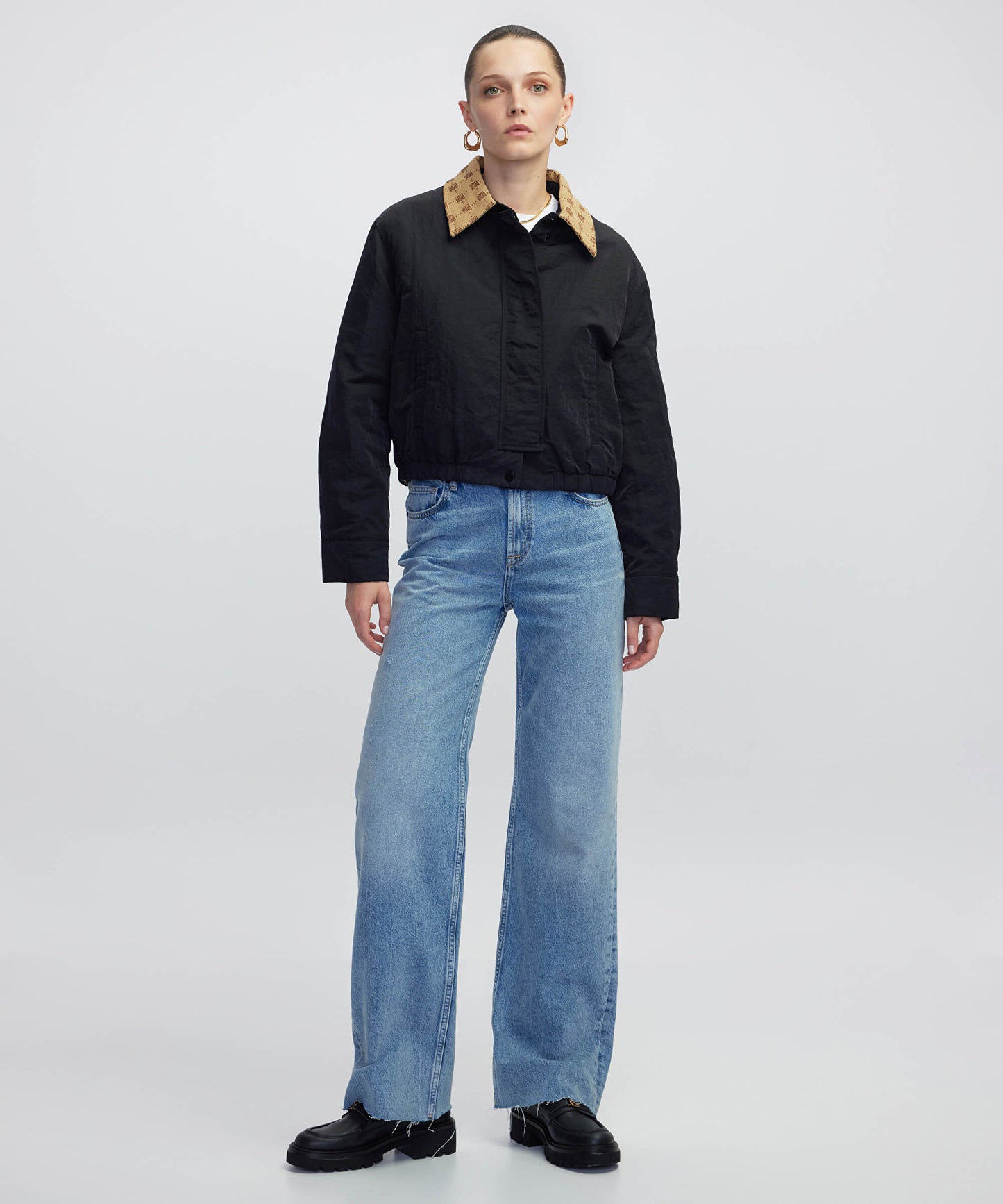 Monogram Jakarlı Mont