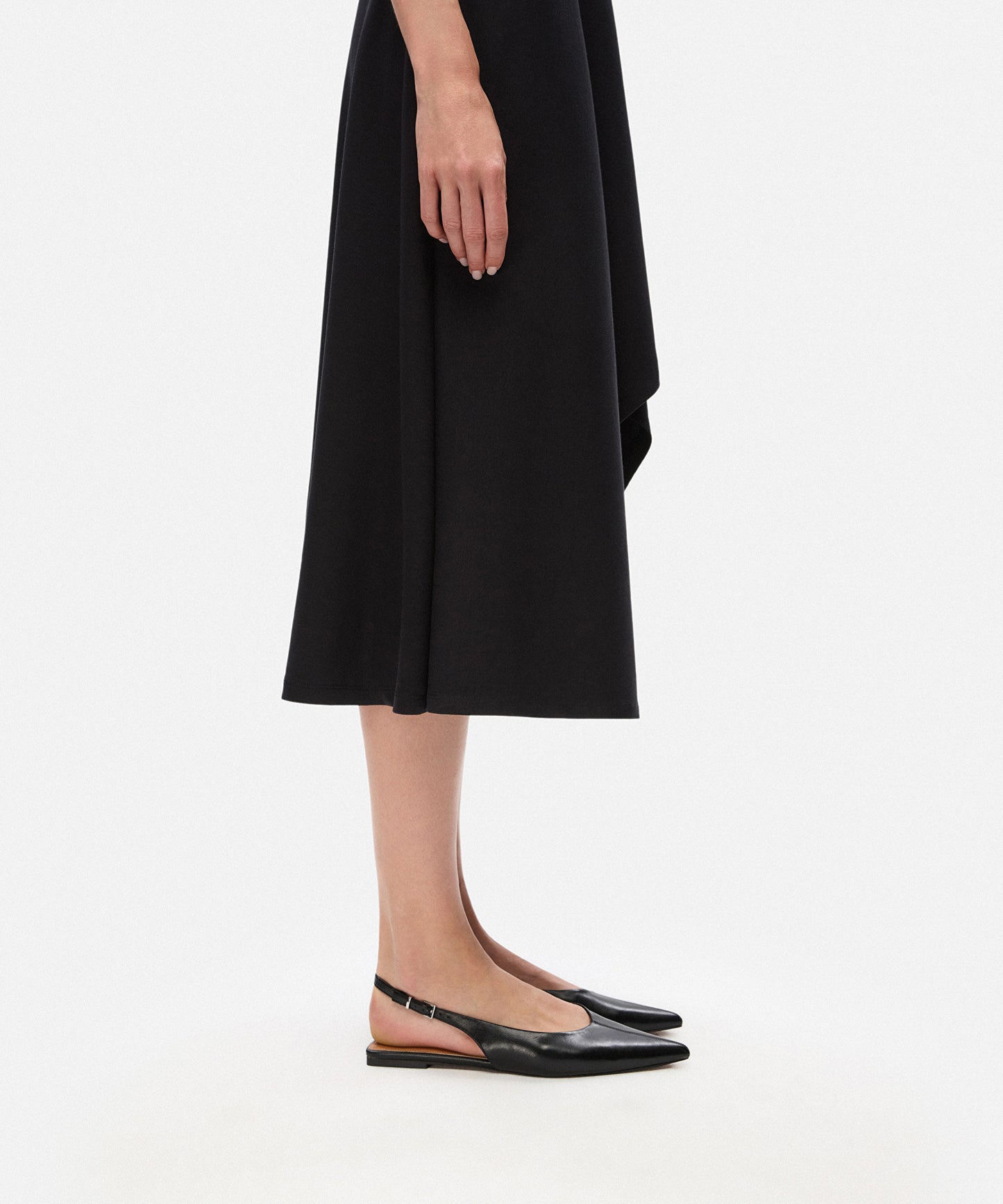 Metal Tokalı Deri Görünümlü Ayakkabı