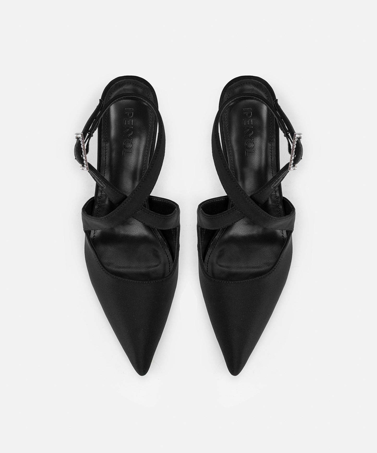 Kristal Taşlı Çaprak Bantlı Topuklu Ayakkabı