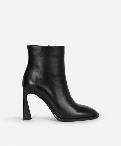 %100 Deri Topuklu Bot