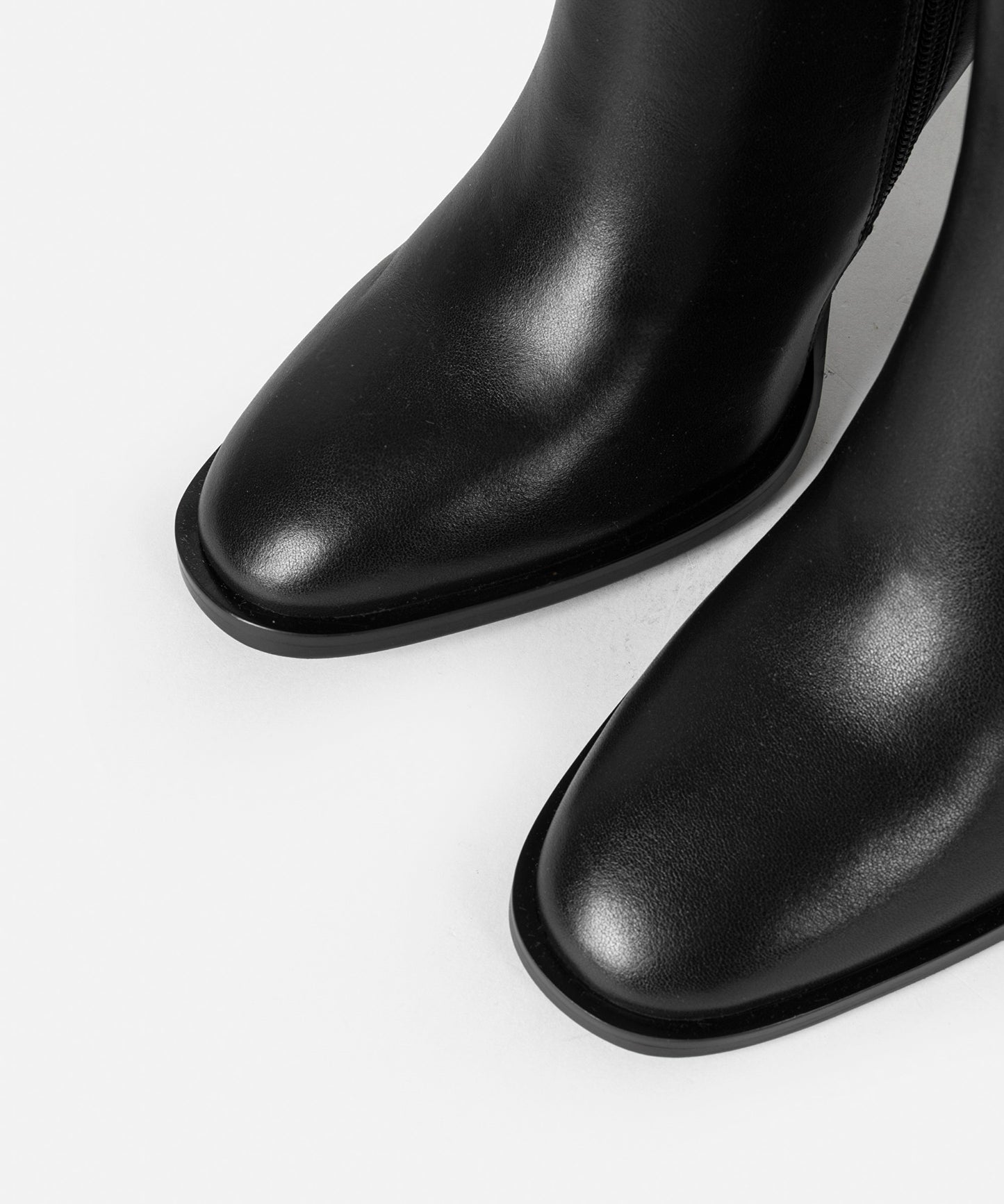 %100 Deri Topuklu Bot