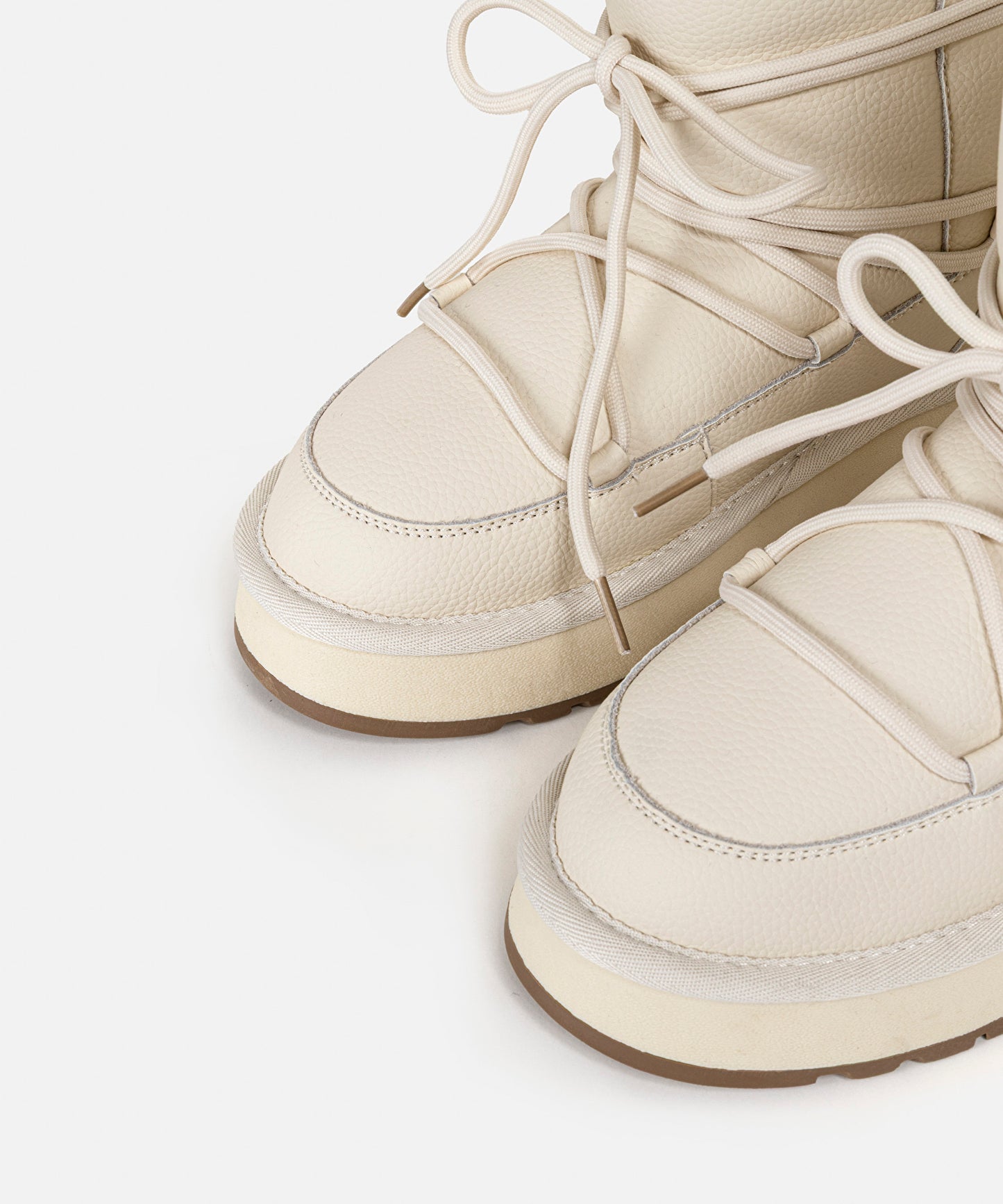 %100 Deri Suni Kürklü Bot