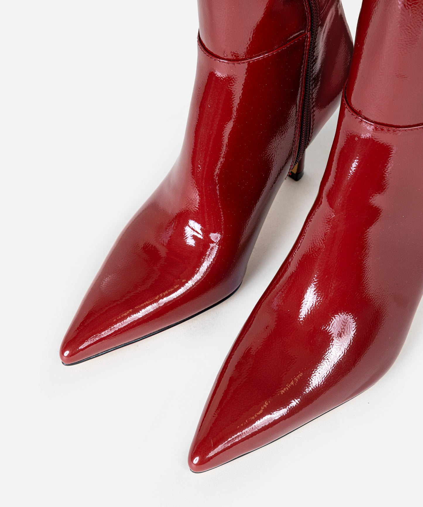 Rugan Görünümlü Topuklu Çizme