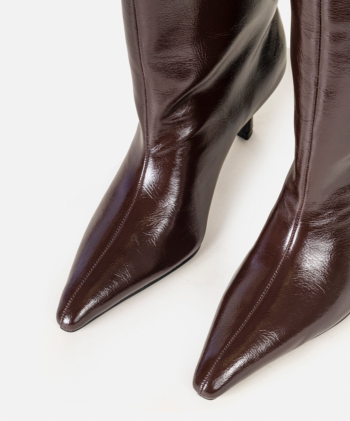 Deri Görünümlü Sivri Burun Çizme