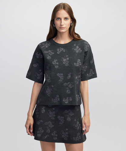 Çiçek Nakışlı Triko