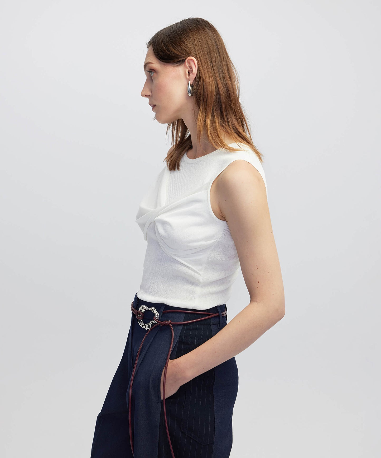 Burgulu Dar Kesim Triko