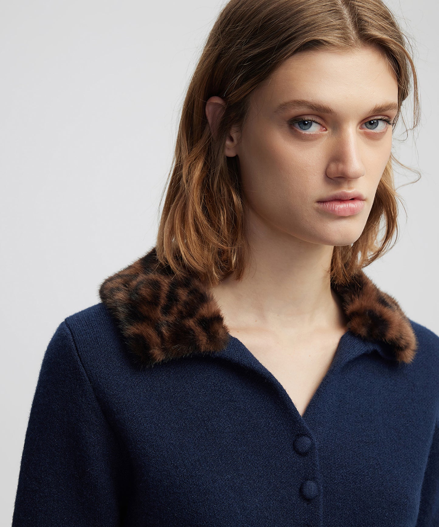 Kontrast Yaka Triko Hırka