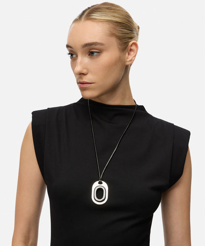 Kontrast Uçlu Ip Kolye