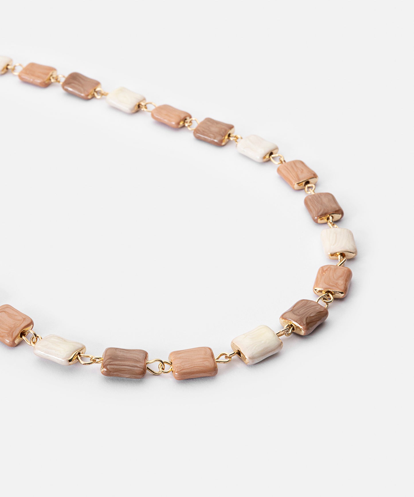 Çok Renkli Reçineli Kolye