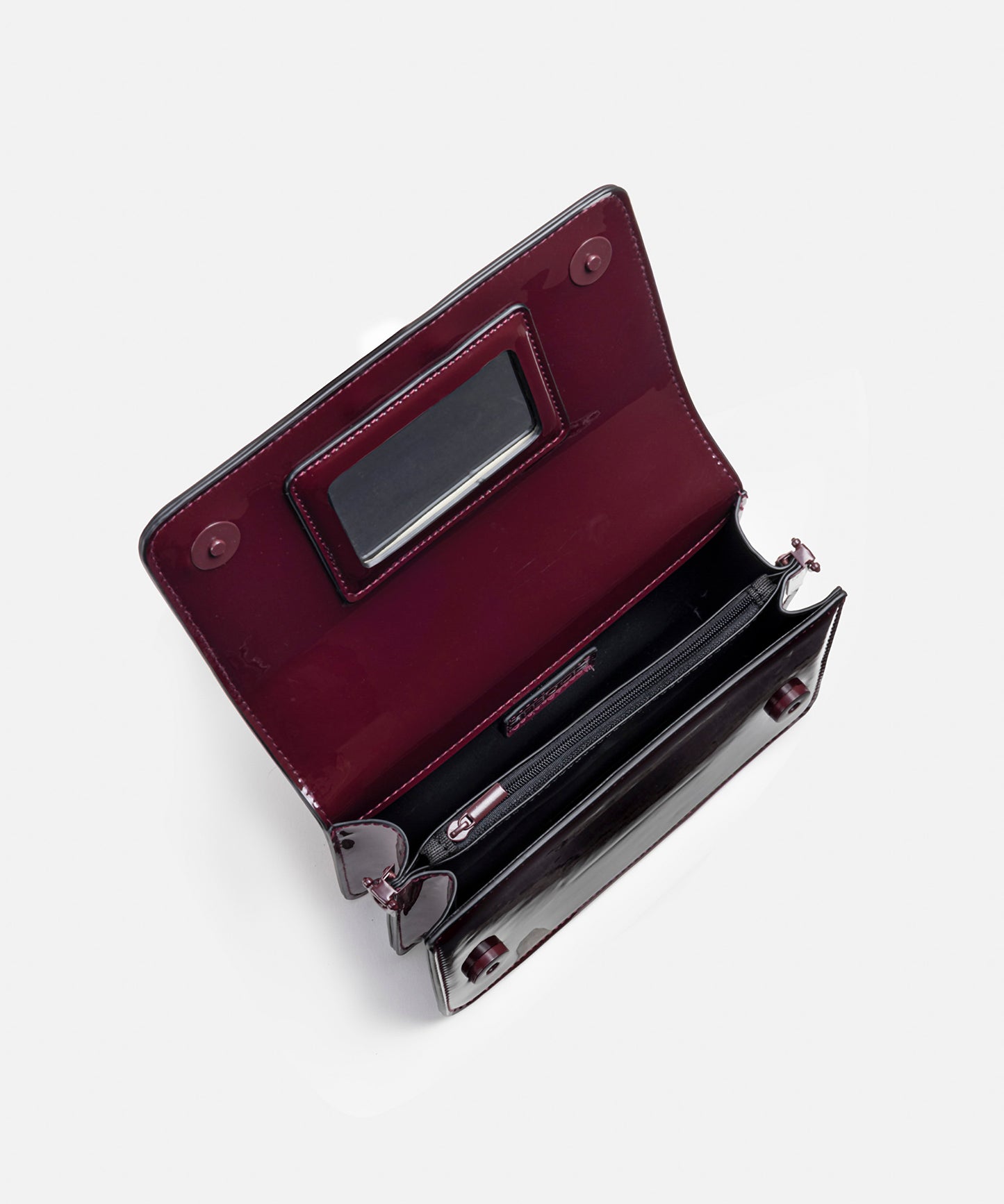 Monogram Tokalı Parlak Yüzeyli Çanta