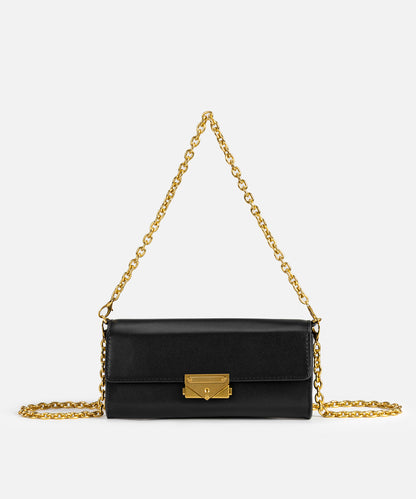 Metal Tokalı Deri Görünümlü Çanta