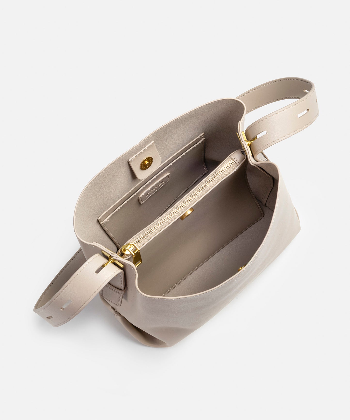 Deri Görünümlü Çanta