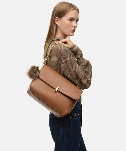 Zincir Askılı Kapaklı Çanta