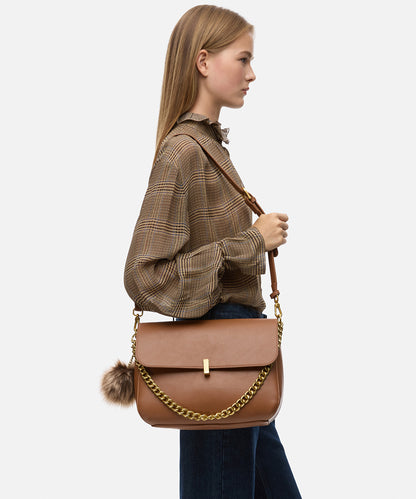 Zincir Askılı Kapaklı Çanta