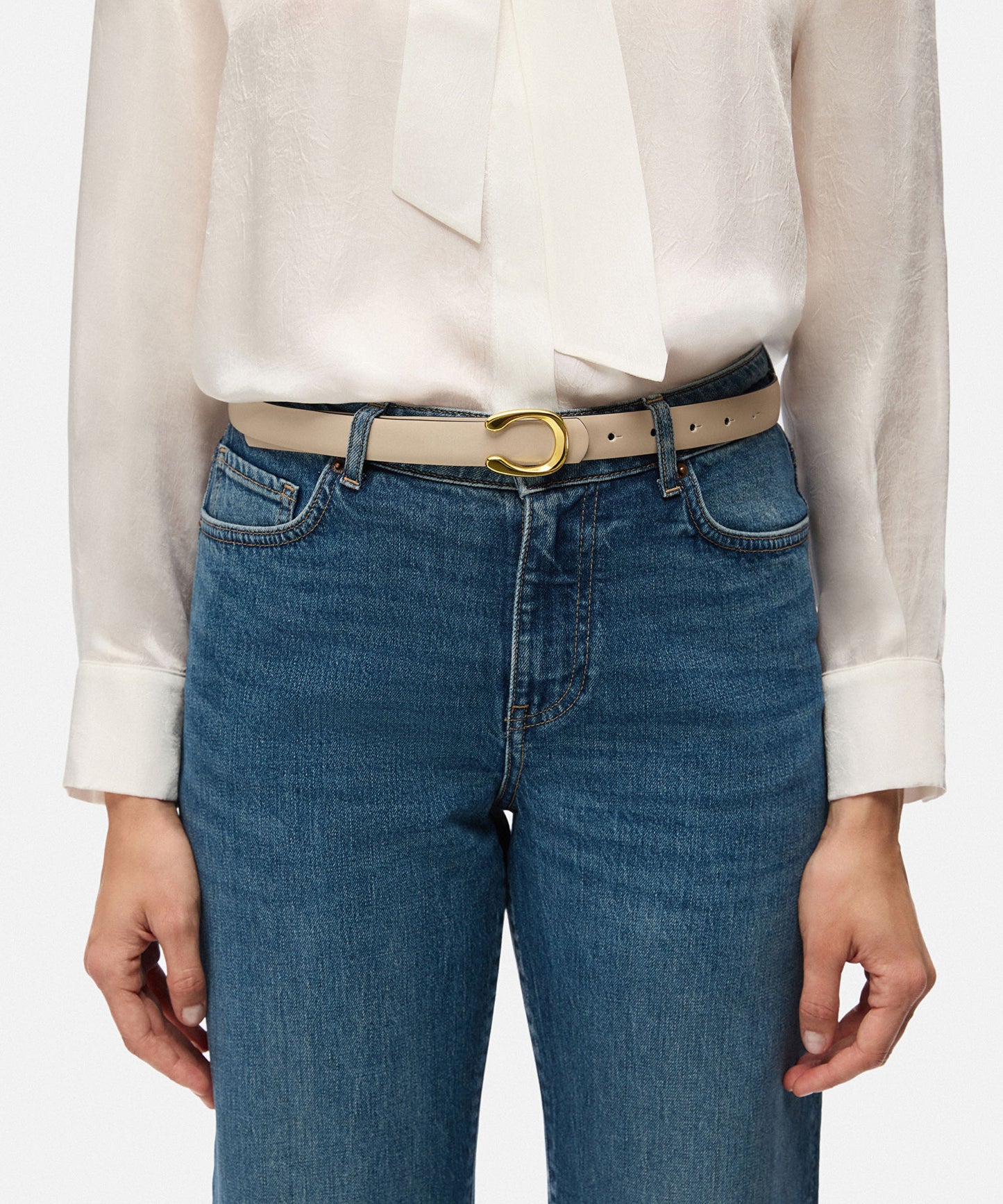 Metal Tokalı Deri Görünümlü Kemer