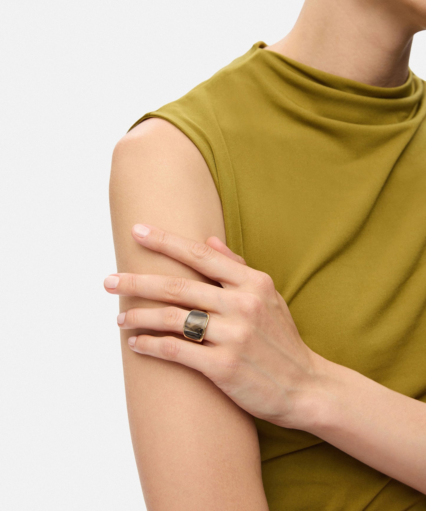 Kontrast Reçineli Metal Yüzük